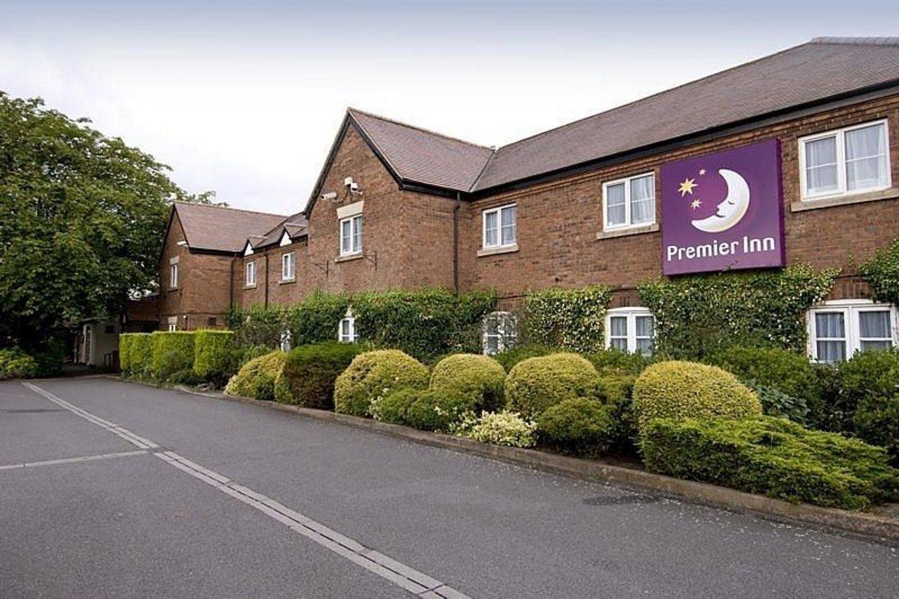 Premier Inn Lichfield North East Exterior foto