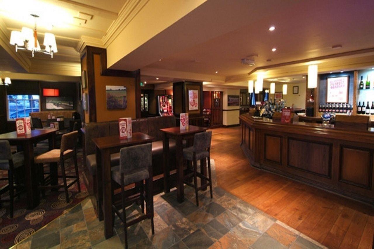 Premier Inn Lichfield North East Exterior foto