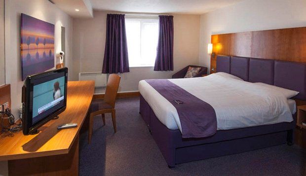 Premier Inn Lichfield North East Exterior foto